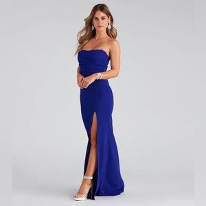 Kaia Strapless High Slit Formal Dress